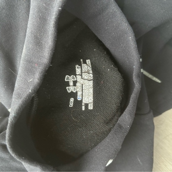 Under Armour Women's Black Thermal Longsleeve - Picture 2 of 3